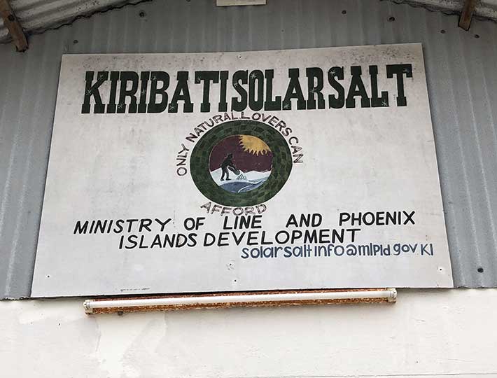 Kiribati salt sign